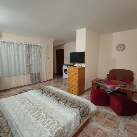 Lejlighed Kamelya Guest