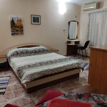 Kamelya Guest Apartment Nessebar